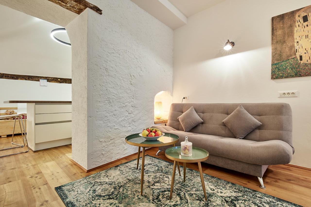 Karina Lauben Apartment Egna